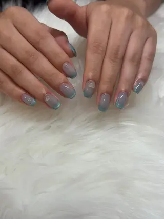 ミディアム She Nail studio原宿店所属・akari原宿 プライベートサロンのネイルデザイン