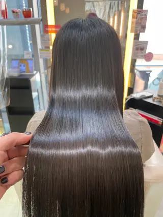 ロング 南 菜花のヘアスタイル