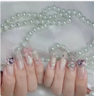 ネイル Ui_Amor (パラジェル)のネイルデザイン