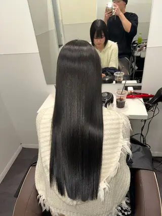 セミロング Wisteria所属・美髪特化✨ 伊織✨縮毛矯正✨のヘアスタイル