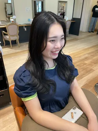 セミロング カラー SINCE【シンス】所属・Hika.ハイトーン 髪質改善🩵ᩚ🫧のヘアスタイル