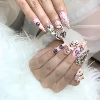 ネイル ヒユ ヒヨリのネイルデザイン