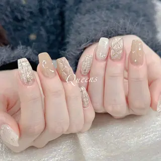 ネイル Queens テイのネイルデザイン
