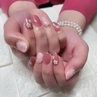 ネイル luxe NailDesignのネイルデザイン