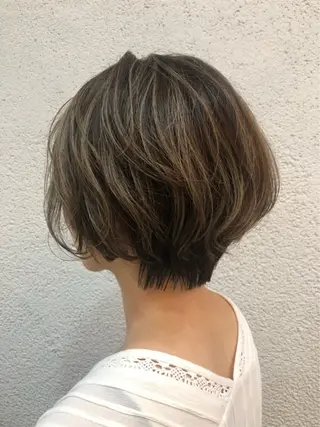ショート パーマ 小磯 維織のヘアスタイル