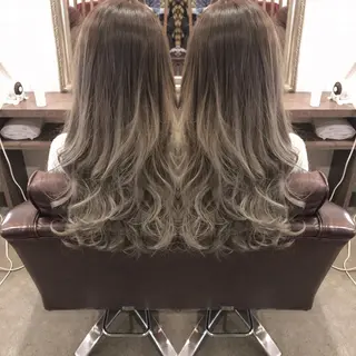 ロング カラー レイヤーカット匠 イソザキノリユキのヘアスタイル
