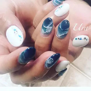 ネイル UrakoNail 《nail》のネイルデザイン