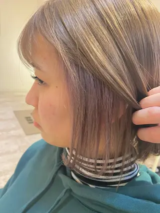 ミディアム カラー Design Color🐰アユミのヘアスタイル