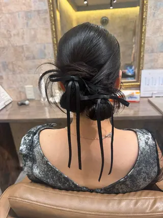 ロング 土屋朱理/ ハイトーンカラーのヘアスタイル