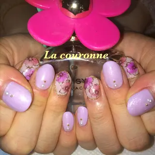 ネイル Lacouronne NATSUMIのネイルデザイン