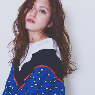 セミロング ロング カラー パーマ ヘアアレンジ Beronica所属・beronica ベロニカのヘアスタイル