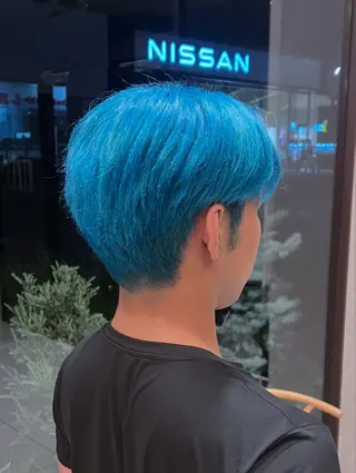 カラー メンズ 近藤 愛のヘアスタイル