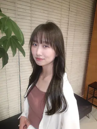 ロング カラー the C ayuのヘアスタイル