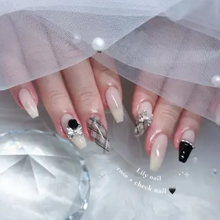 ネイル kitty nail所属・Lily nailのネイルデザイン