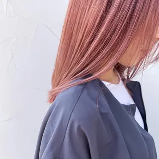 セミロング LITTLE/ 平松　君章のヘアスタイル