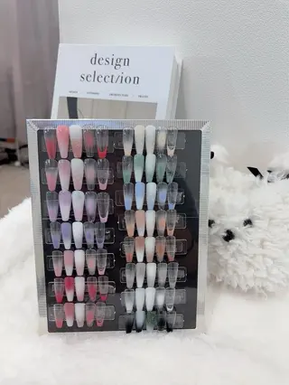 ネイル muni所属・鶴橋♡̴⟡.˚ネイル kpop.ワンホンのネイルデザイン