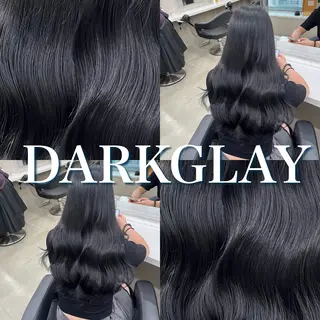 セミロング 寒色＆ブリーチ特化 寒色MiOのヘアスタイル