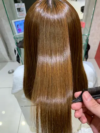 ロング 髪質改善美容師 鈴木のヘアスタイル