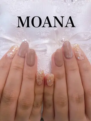 ミディアム 石谷 詩織のネイルデザイン