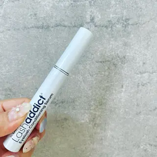 月夜に浮かぶ 君のまつげのマツエク・マツパデザイン