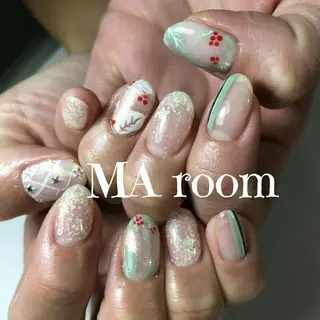 ネイル ＆MERCI所属・&MERCI nail maoのネイルデザイン