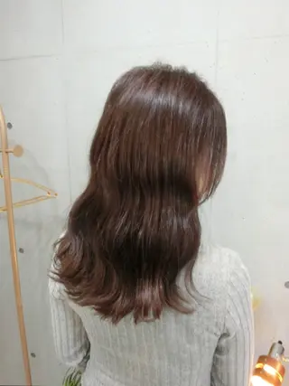 カラー セミロング ma cherie naoのヘアスタイル