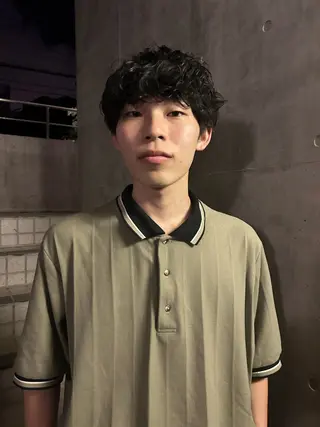 パーマ メンズ 暗髪🐈‍⬛艶髪☔︎ 愛弥のヘアスタイル