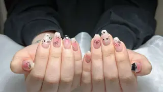 セミロング 戸井田 静香のネイルデザイン