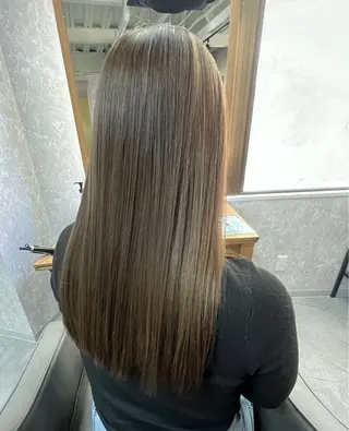 ロング カラー 池田 真衣のヘアスタイル