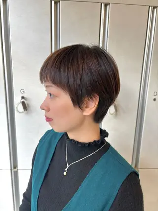 ショート Iris by artina 武蔵小杉店【イリス バイ アルティナ】所属・🎼レイヤー/顔周り カット/nene♬のヘアスタイル