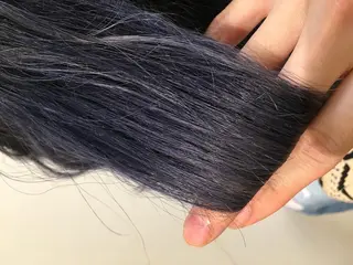 ミディアム due hair 京都駅前店 MILBON オージュア認定サロン【デューヘアー】所属・ハイトーンブリーチ 土坂 由志【京都】のヘアスタイル