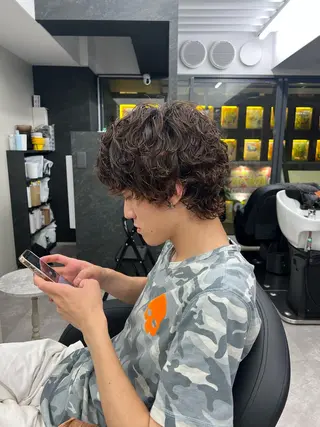 メンズ eco/堀江/ 艶カラー/縮毛矯正のヘアスタイル