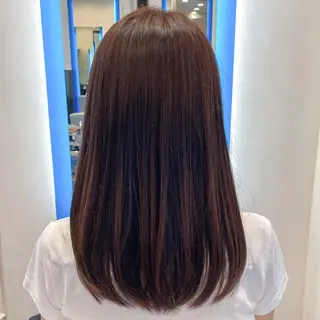 セミロング カラー 伊藤 未来のヘアスタイル