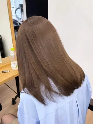 カラー 横浜/ショート/ レイヤーカットのヘアスタイル