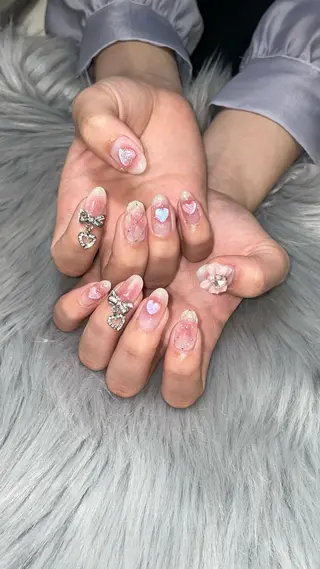 ネイル RICO NAIL所属・RICO Nail パーツつけ放題🌈のネイルデザイン