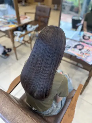 ロング カラー 山村紗慧/透明感カラ ー/クロスパーマのヘアスタイル