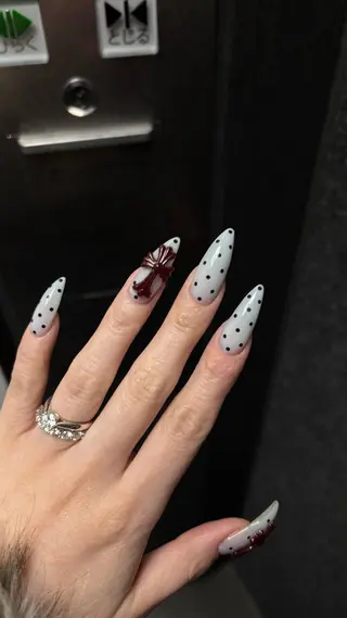 ネイル 🤎Two ERI🤎のネイルデザイン