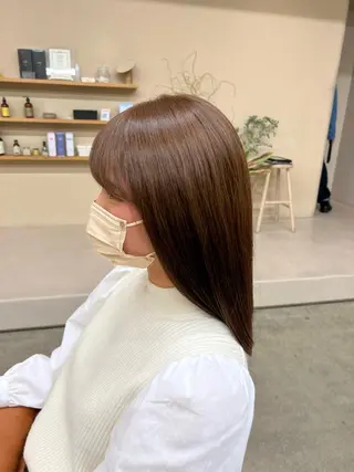 カラー kento レイヤーカットのヘアスタイル