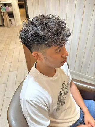 パーマ メンズ メンズパーマ特化🔥 ツイスパ/シャドウのヘアスタイル