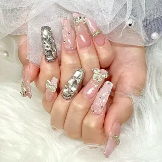 ネイル MIGHTY COLORのネイルデザイン