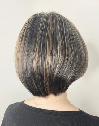 ショート ayumi🦖/ 似合わせカラー🤎のヘアスタイル