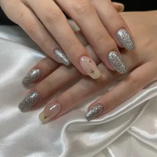 セミロング salon de Tiara 碧のネイルデザイン