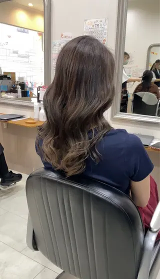 ミディアム トップスタイリスト 江口 稜亮のヘアスタイル