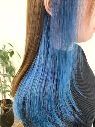 セミロング カラー 服部 樹季のヘアスタイル