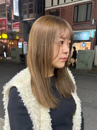 セミロング カラー Rei/ 縮毛矯正/ ハイライトカラー募集のヘアスタイル