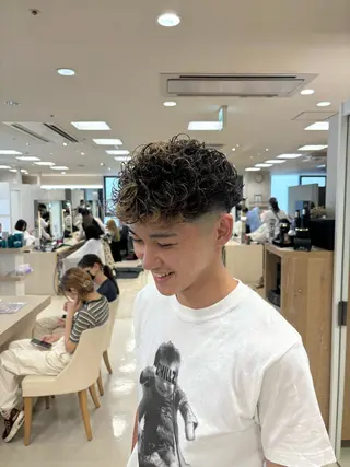 ショート パーマ メンズ 湘南/メンズパーマ/ ハイライト/ユチカのヘアスタイル