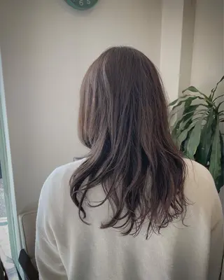 セミロング カラー Avis Hair Works所属・野田 歩のヘアスタイル