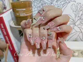 ネイル One Plus Nail Salonのネイルデザイン