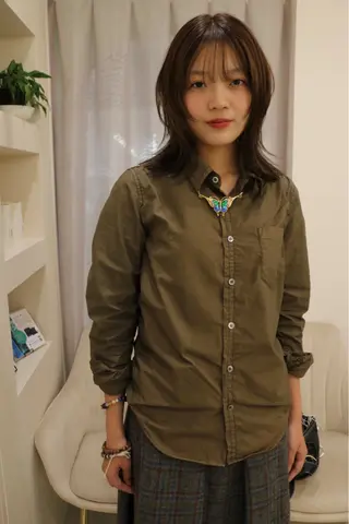 ミディアム カラー 松村 澪里のヘアスタイル