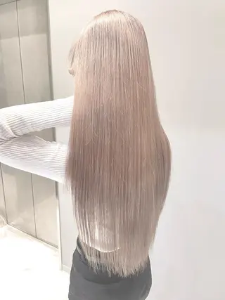 ロング 🔷ブリーチバレイヤ ージュ🔷飯野達也のヘアスタイル